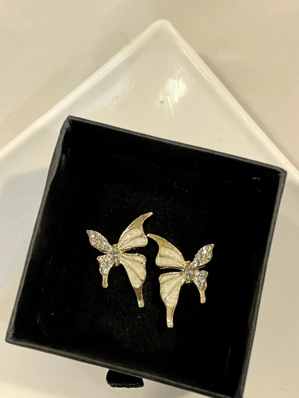 Butterfly Design Earrings - Image 2