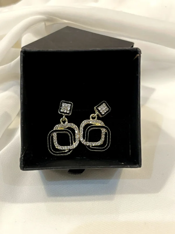 Blinky Square Earrin