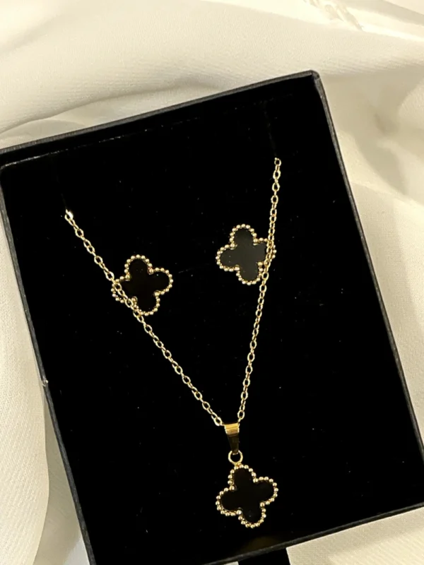 2 in 1 Clover Shaped Necklace - Image 2