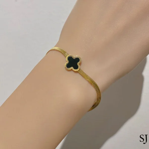 Clover snake chain bracelet - Image 3
