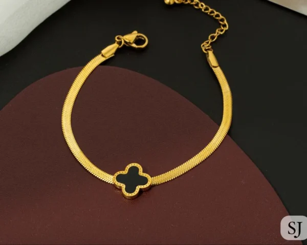 Clover snake chain bracelet - Image 2