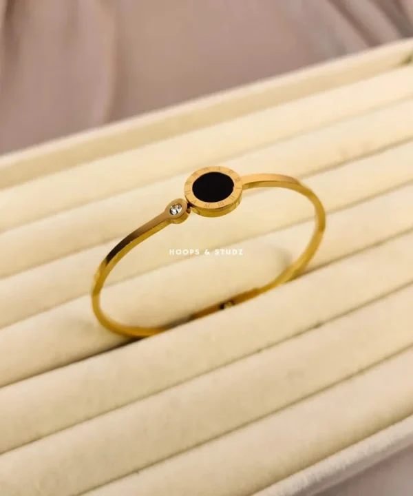 Roman Numerals Jewellery Set - Image 4