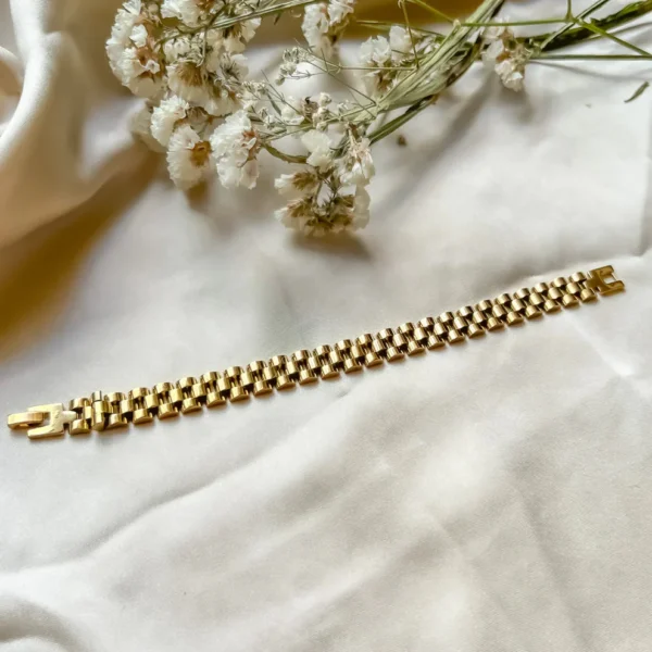 Luxe Bold Link Bracelet - Image 3